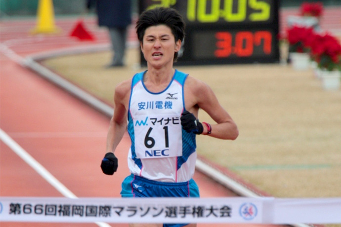 福岡国際マラソンで力走し5位入賞を果たした黒木